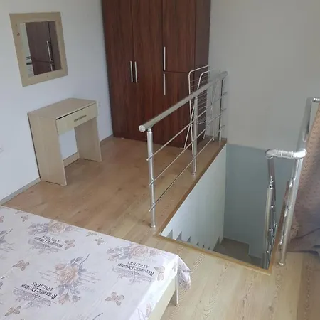 Budget Holiday First Line Sea Coast *