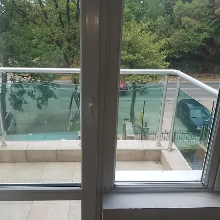 아파트 Budget Holiday First Line Sea Coast